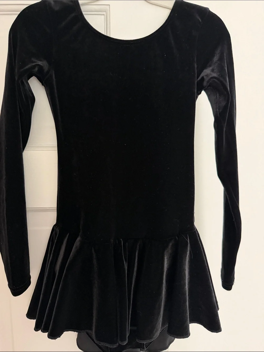 Girls' Black Velvet Long-Sleeve Dance Skater Dress MONDOR